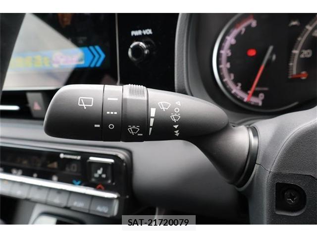 Toyota VOXY 2026-04 7880150-28