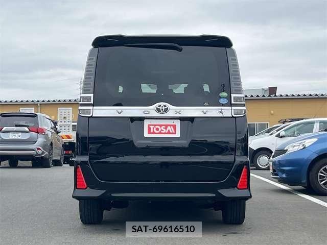 Toyota VOXY 2018-06 7880151-18