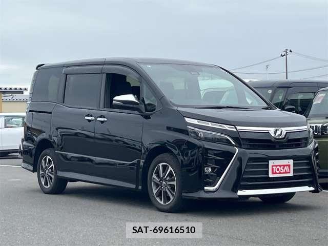 Toyota VOXY 2018-06 7880151-19