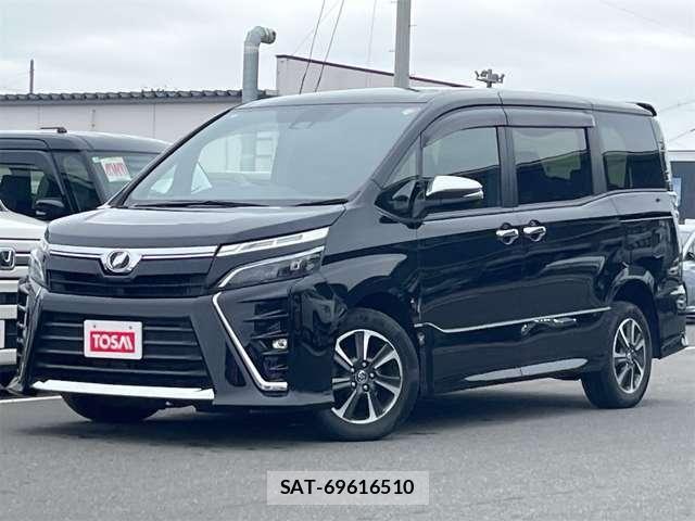 Toyota VOXY 2018-06 7880151-26