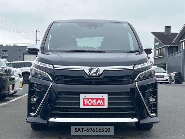 Toyota VOXY 2018-06 7880151-27