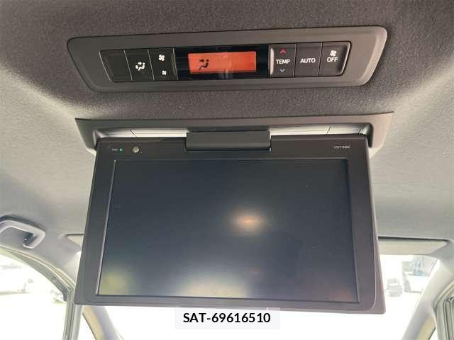 Toyota VOXY 2018-06 7880151-6