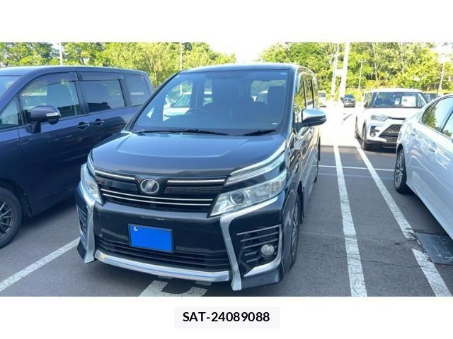 Toyota VOXY 2015-04 7880156-0