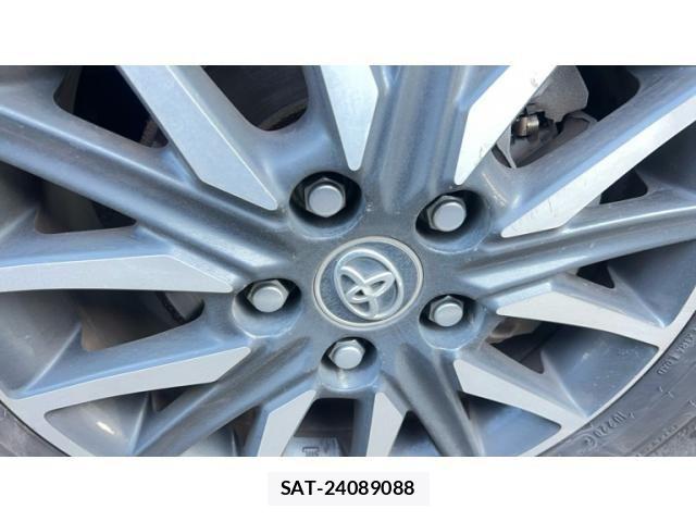 Toyota VOXY 2015-04 7880156-22