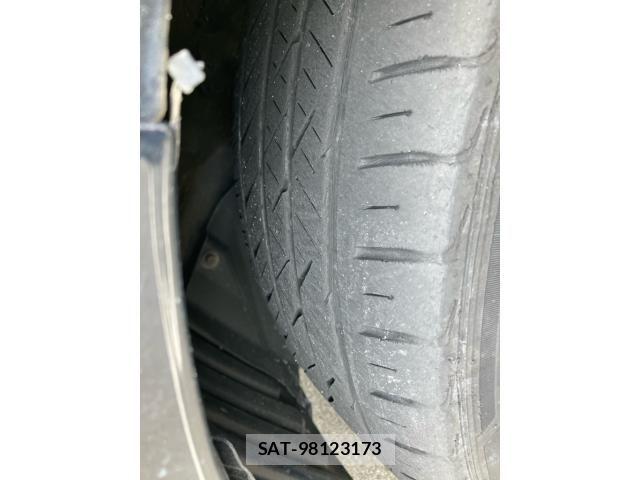 Toyota VOXY 2005-07 7880157-6
