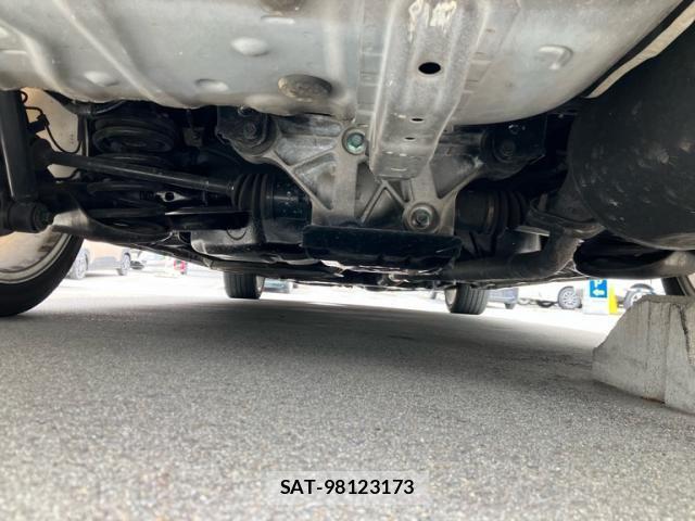 Toyota VOXY 2005-07 7880157-8