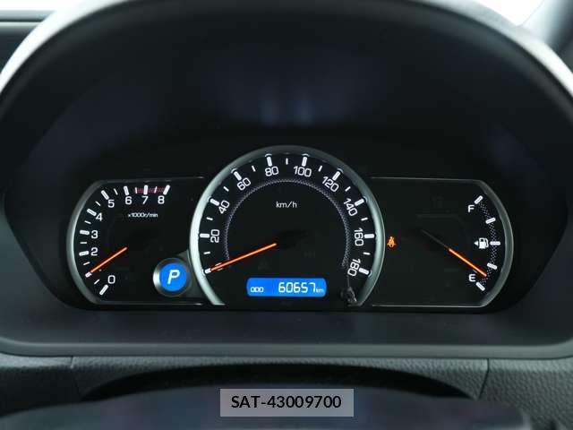 Toyota VOXY 2014-11 7880152-12