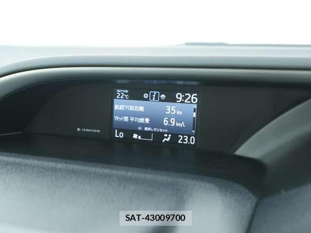 Toyota VOXY 2014-11 7880152-14