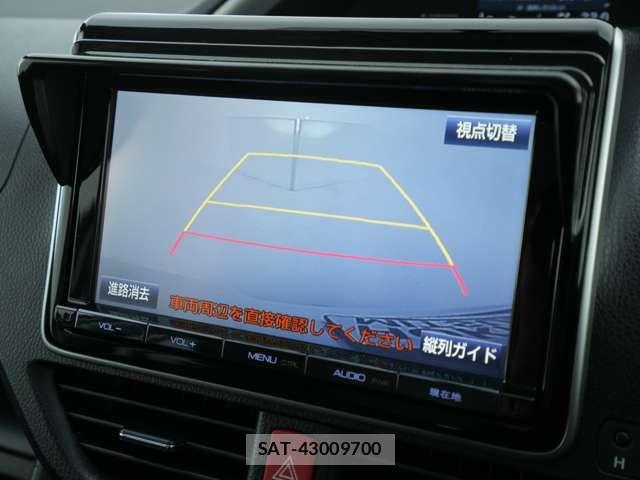 Toyota VOXY 2014-11 7880152-3