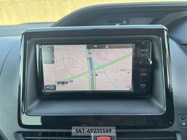 Toyota VOXY 2014-11 7880154-11
