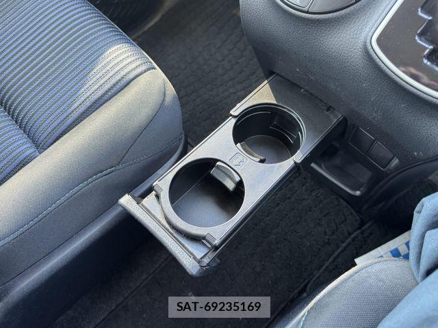 Toyota VOXY 2014-11 7880154-15