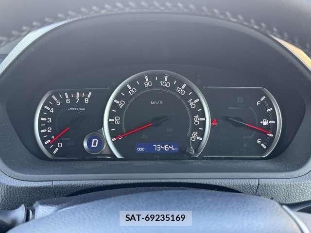 Toyota VOXY 2014-11 7880154-16