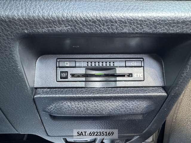 Toyota VOXY 2014-11 7880154-19