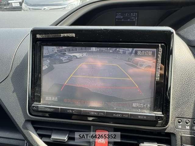 Toyota VOXY 2015-11 7880153-10