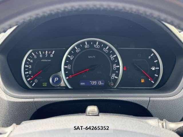 Toyota VOXY 2015-11 7880153-14