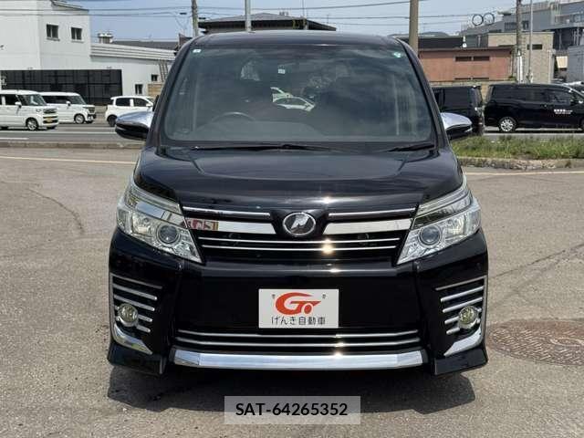 Toyota VOXY 2015-11 7880153-2