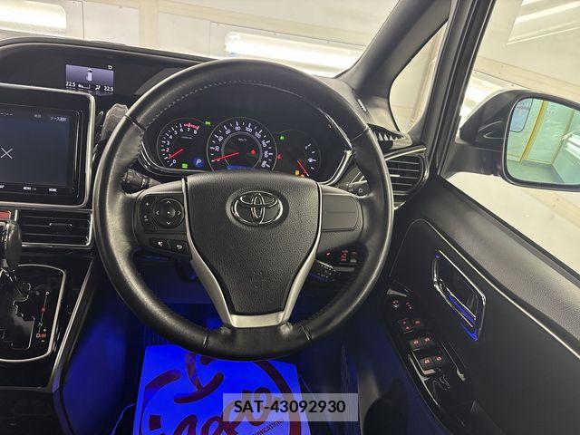 Toyota VOXY 2018-12 7903548-15