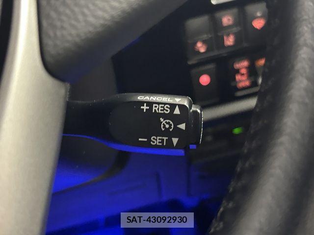 Toyota VOXY 2018-12 7903548-17