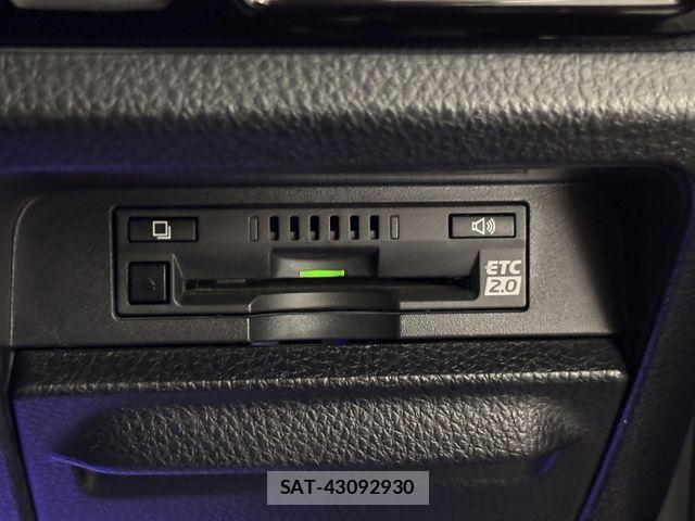 Toyota VOXY 2018-12 7903548-19