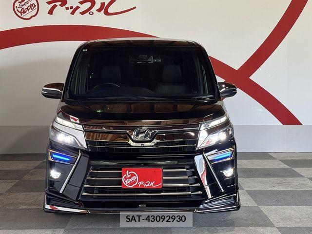 Toyota VOXY 2018-12 7903548-2