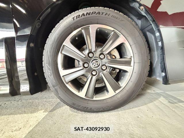 Toyota VOXY 2018-12 7903548-3