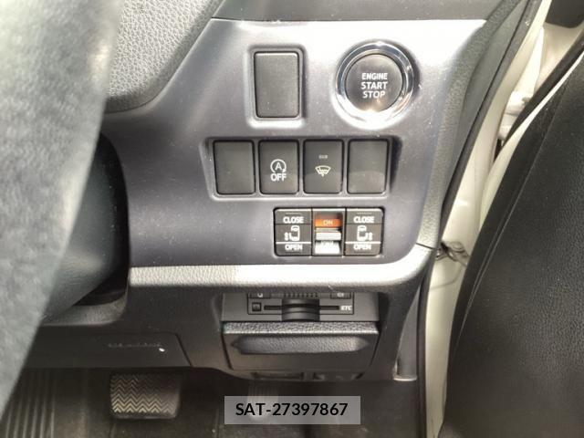 Toyota VOXY 2014-07 7903547-20