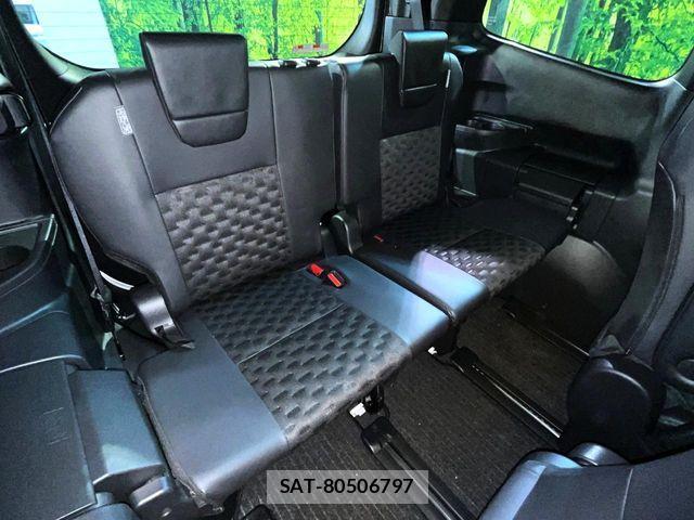 Toyota VOXY 2025-01 7964185-10