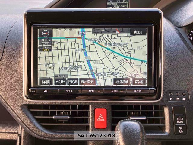 Toyota VOXY 2014-02 7964188-19