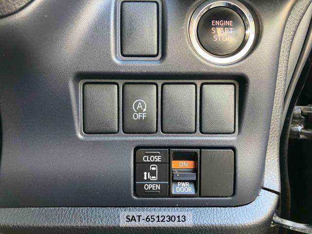 Toyota VOXY 2014-02 7964188-23