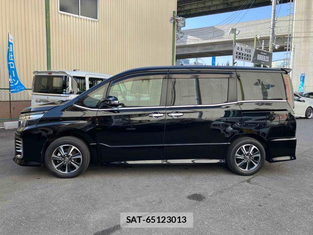 Toyota VOXY 2014-02 7964188-4