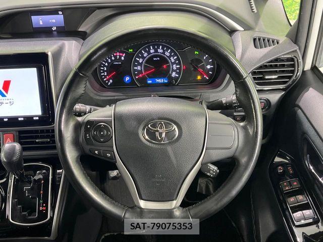 Toyota VOXY 2019-04 7964186-11