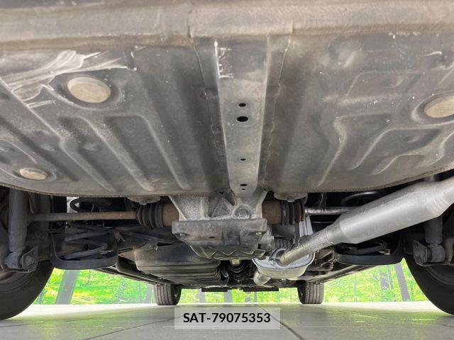 Toyota VOXY 2019-04 7964186-19