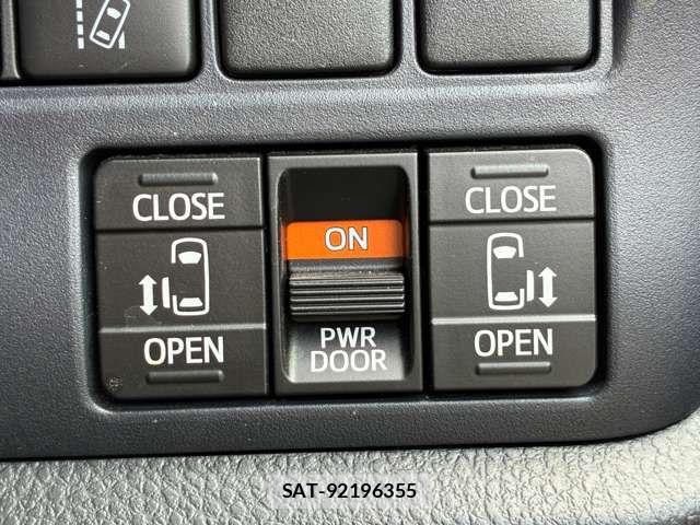 Toyota VOXY 2017-06 7964189-7