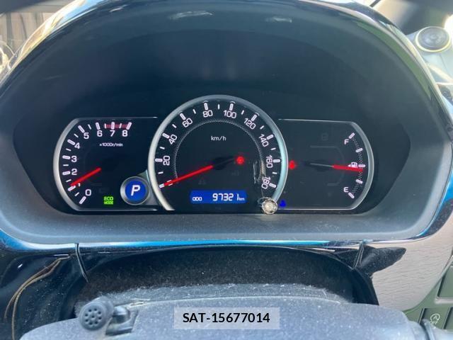 Toyota VOXY 2015-02 7981390-21