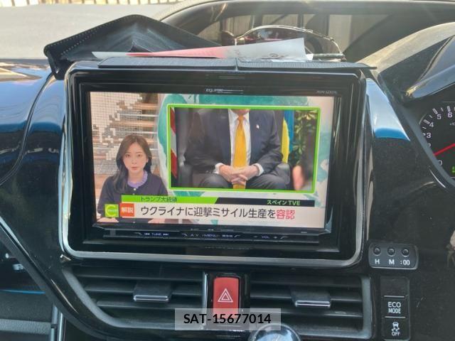 Toyota VOXY 2015-02 7981390-22