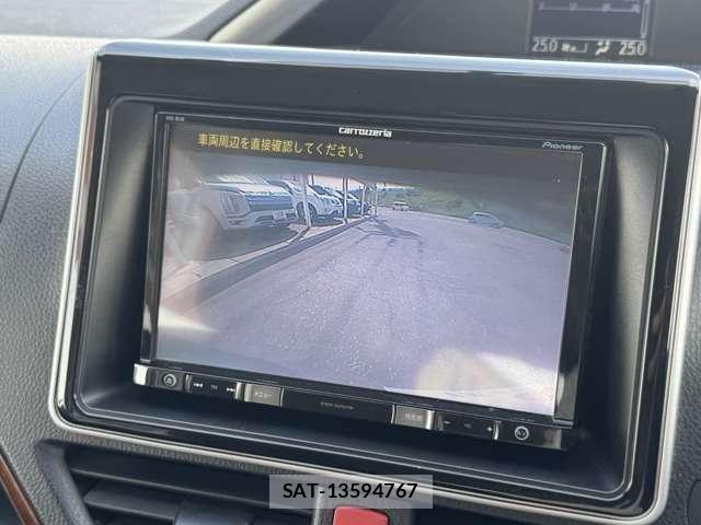 Toyota VOXY 2015-10 7981389-12