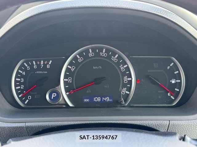 Toyota VOXY 2015-10 7981389-15