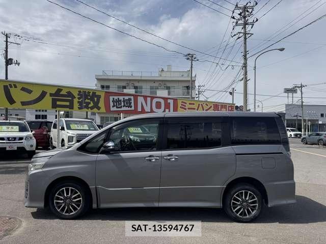 Toyota VOXY 2015-10 7981389-5