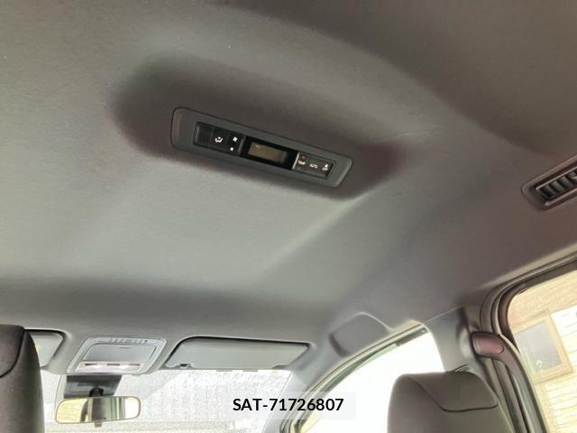 Toyota VOXY 2020-10 7981387-11