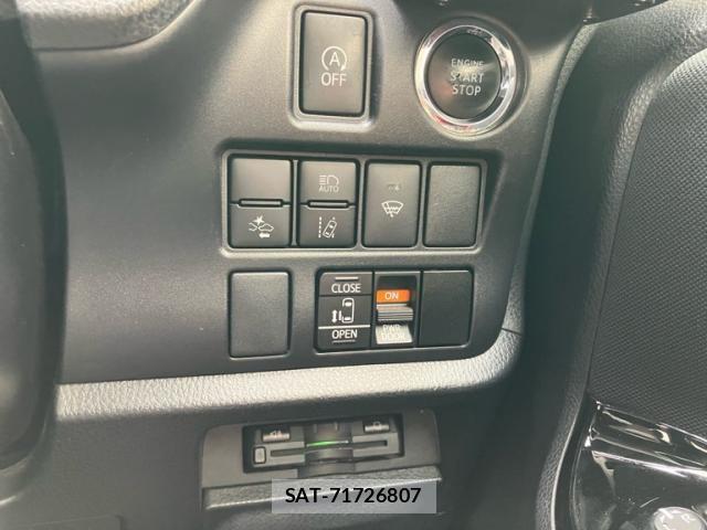 Toyota VOXY 2020-10 7981387-18
