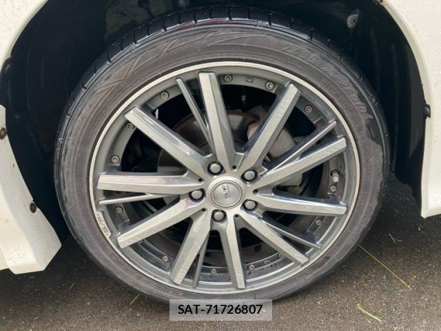 Toyota VOXY 2020-10 7981387-20