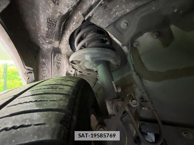 Toyota VOXY 2020-04 7981385-19