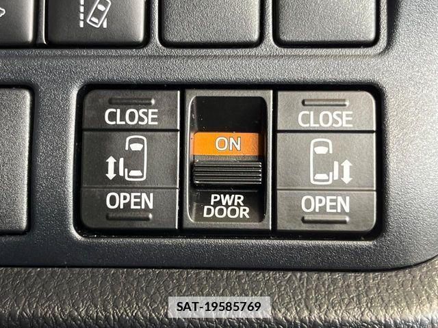 Toyota VOXY 2020-04 7981385-5