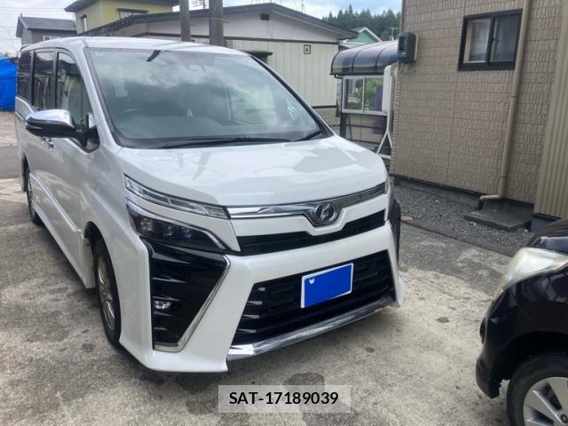 Toyota VOXY 2019-08 7981388-0