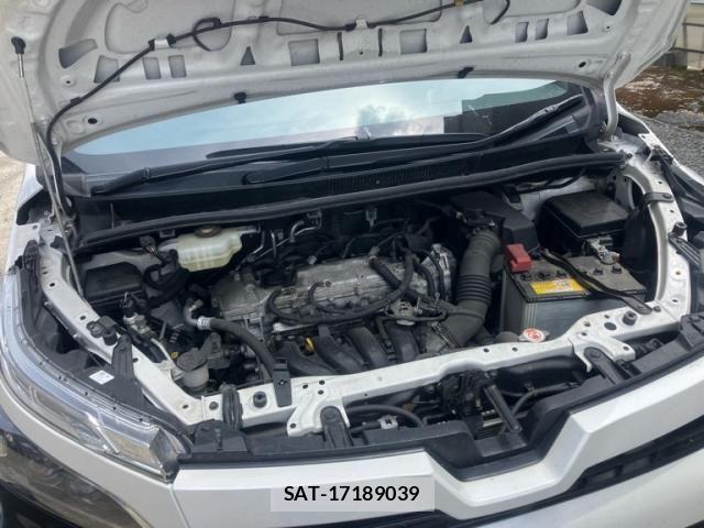 Toyota VOXY 2019-08 7981388-16