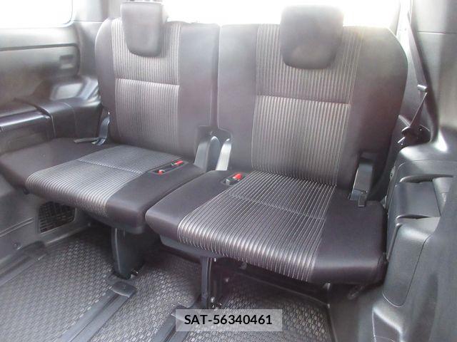 Toyota VOXY 2021-04 7981386-15