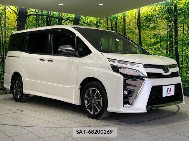 Toyota VOXY 2019-02 8038869-16