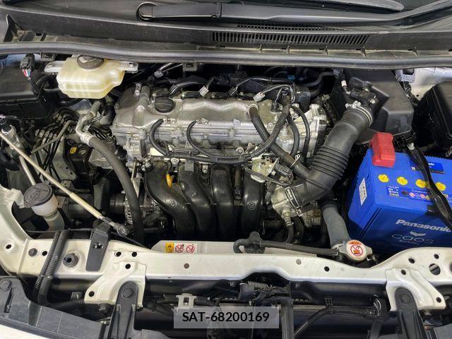 Toyota VOXY 2019-02 8038869-17