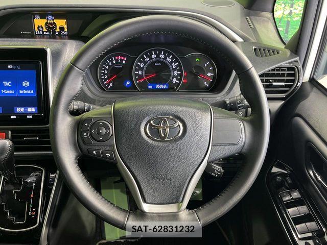 Toyota VOXY 2021-07 8038868-11