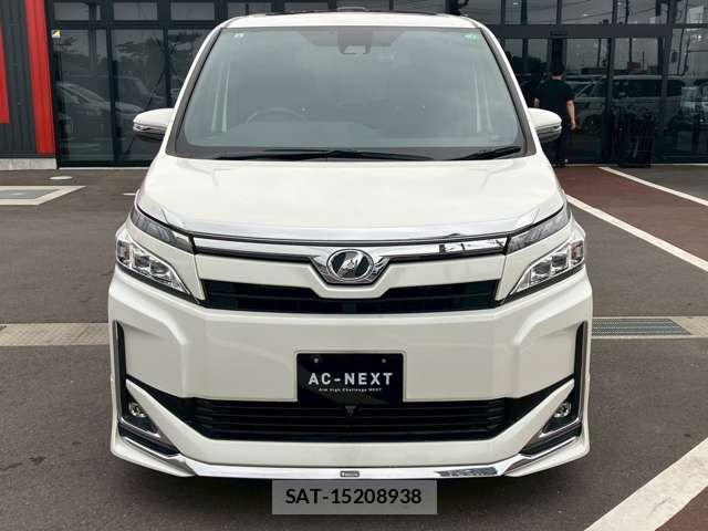 Toyota VOXY 2017-09 8038872-16